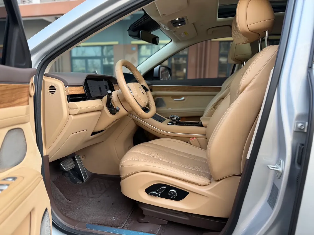 2024 AITO AITO M7 1.5T 152HP L4 REEV 40KWH,autocango,china used car exporter,china ev exporter,chinese used car exporter,chinese used ev exporter