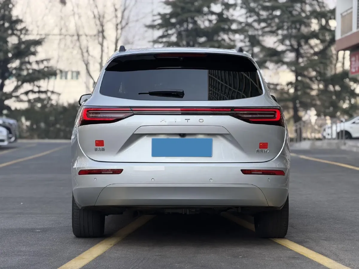 2024 AITO AITO M7 1.5T 152HP L4 REEV 40KWH,autocango,china used car exporter,china ev exporter,chinese used car exporter,chinese used ev exporter