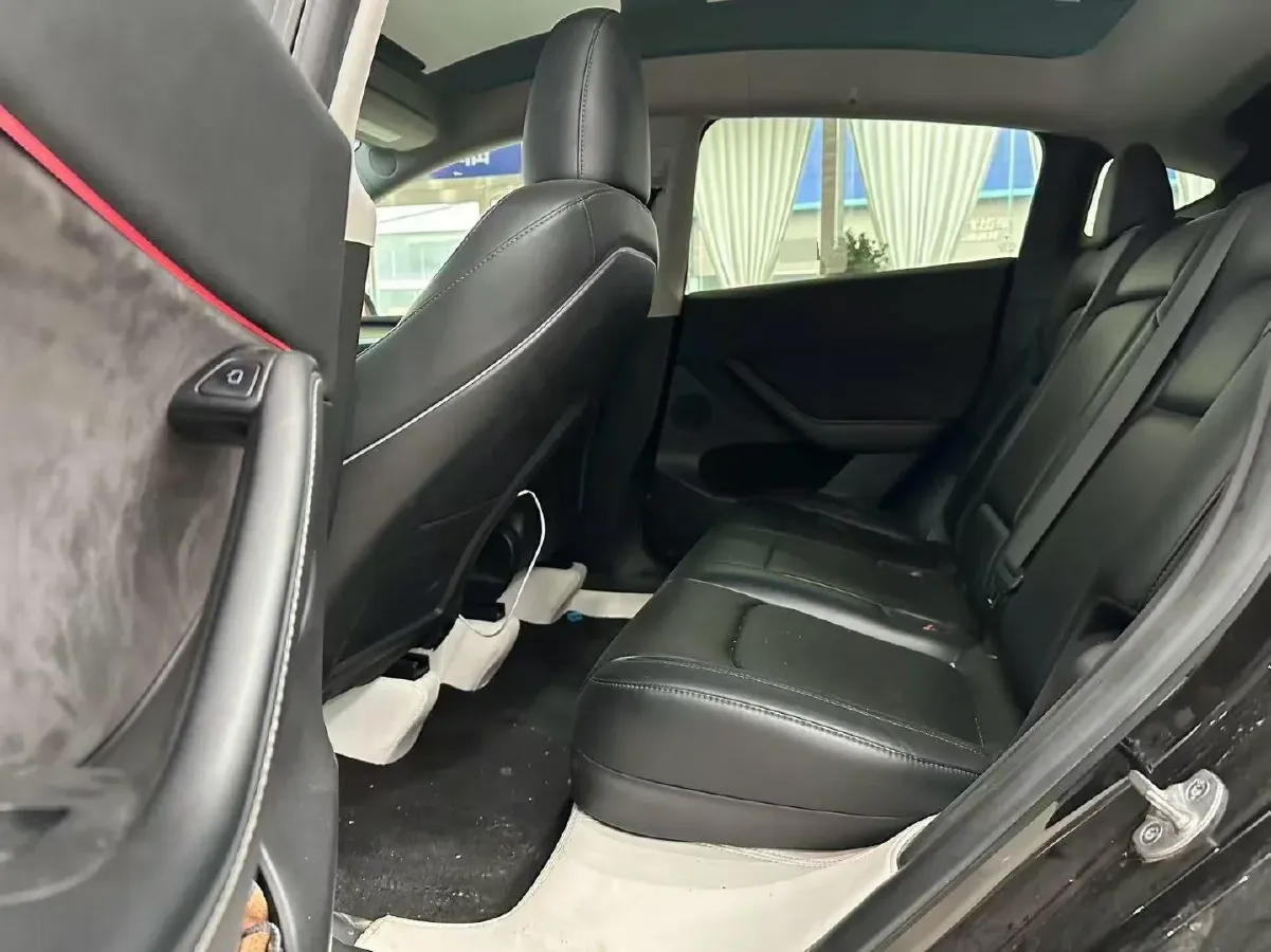 2022 Tesla Model Y BEV 60KWH,autocango,china used car exporter,china ev exporter,chinese used car exporter,chinese used ev exporter