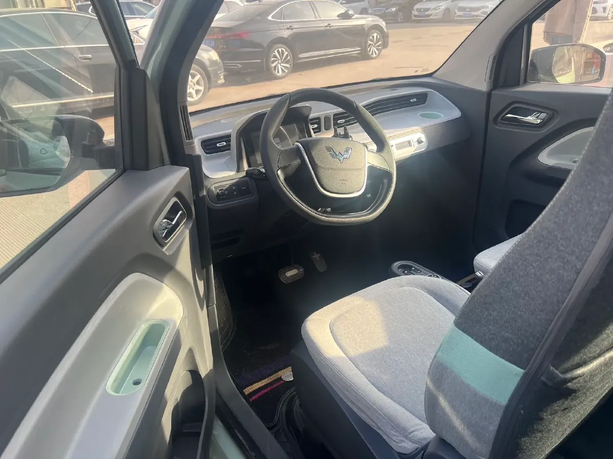 2022 WuLing HongGuang MINI EV BEV 13.9KWH,autocango,china used car exporter,china ev exporter,chinese used car exporter,chinese used ev exporter