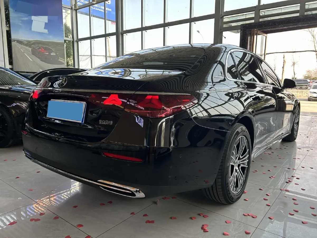 2025 Mercedes-Benz E Class 2.0T 204HP L4 9AT,autocango,china used car exporter,china ev exporter,chinese used car exporter,chinese used ev exporter
