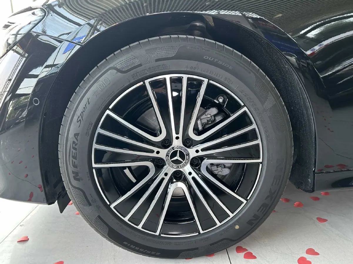 2025 Mercedes-Benz E Class 2.0T 204HP L4 9AT,autocango,china used car exporter,china ev exporter,chinese used car exporter,chinese used ev exporter