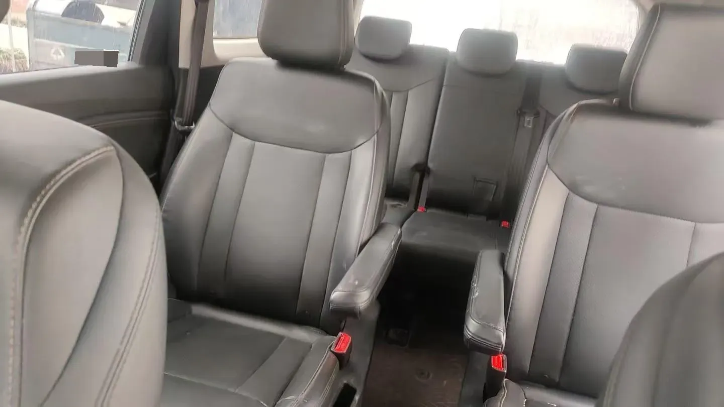 2022 WuLing ZhengChen 2.0L 136HP L4 6MT,autocango,china used car exporter,china ev exporter,chinese used car exporter,chinese used ev exporter