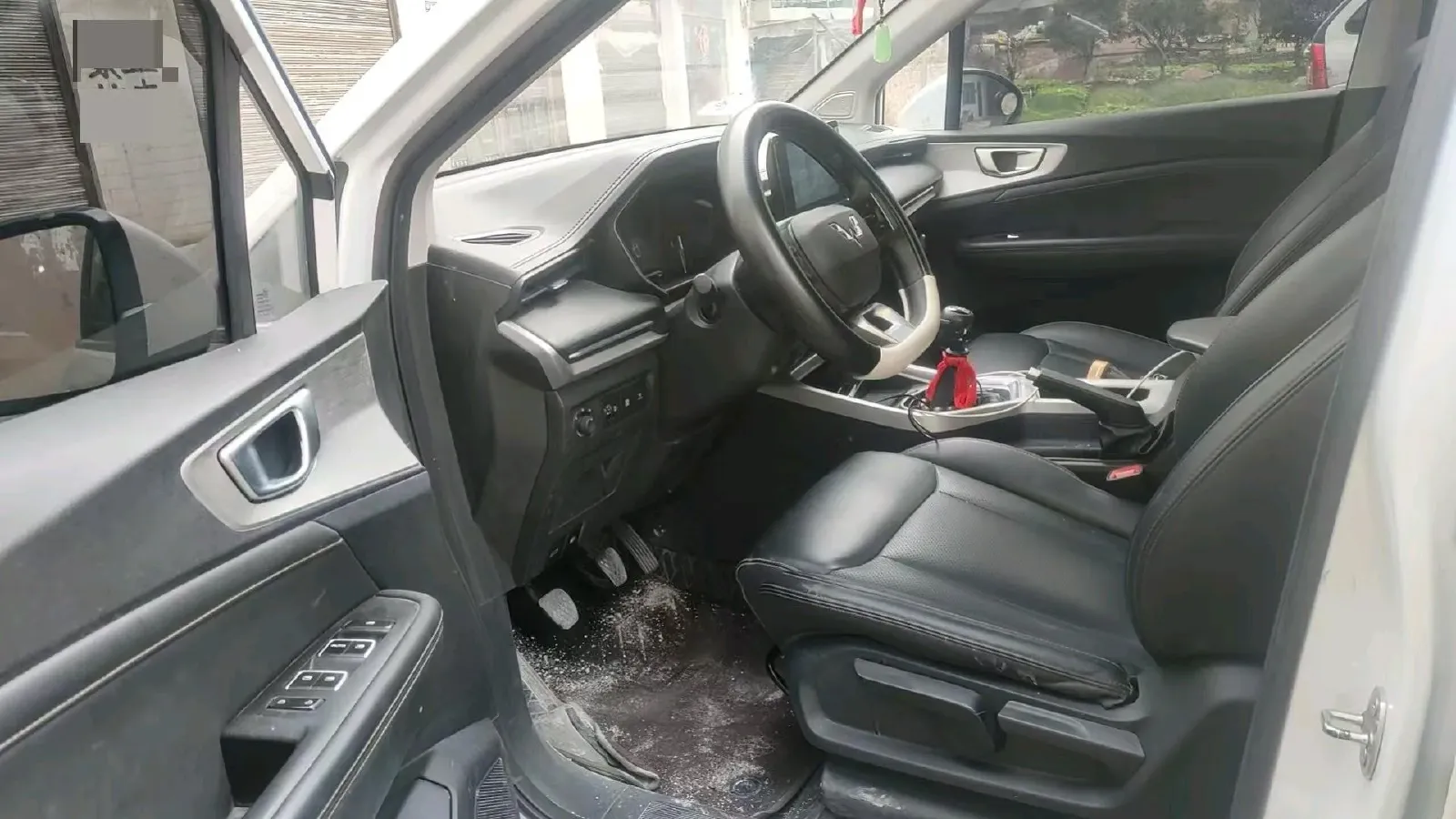 2022 WuLing ZhengChen 2.0L 136HP L4 6MT,autocango,china used car exporter,china ev exporter,chinese used car exporter,chinese used ev exporter