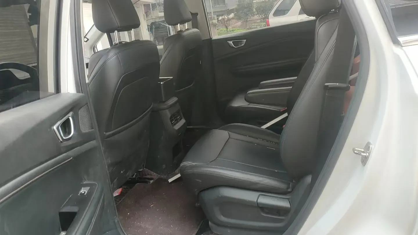 2022 WuLing ZhengChen 2.0L 136HP L4 6MT,autocango,china used car exporter,china ev exporter,chinese used car exporter,chinese used ev exporter