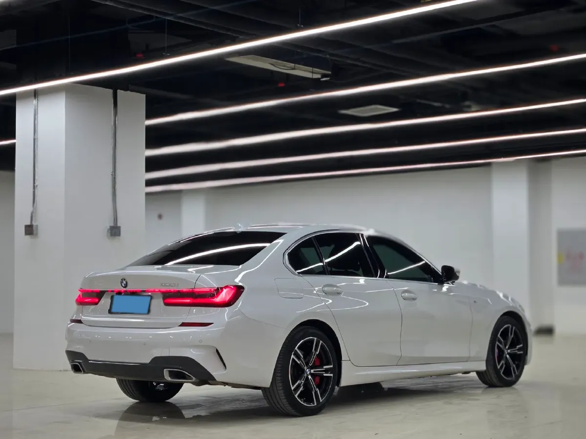 2022 BMW 3 Series 2.0T 184HP L4 8AT,autocango,china used car exporter,china ev exporter,chinese used car exporter,chinese used ev exporter