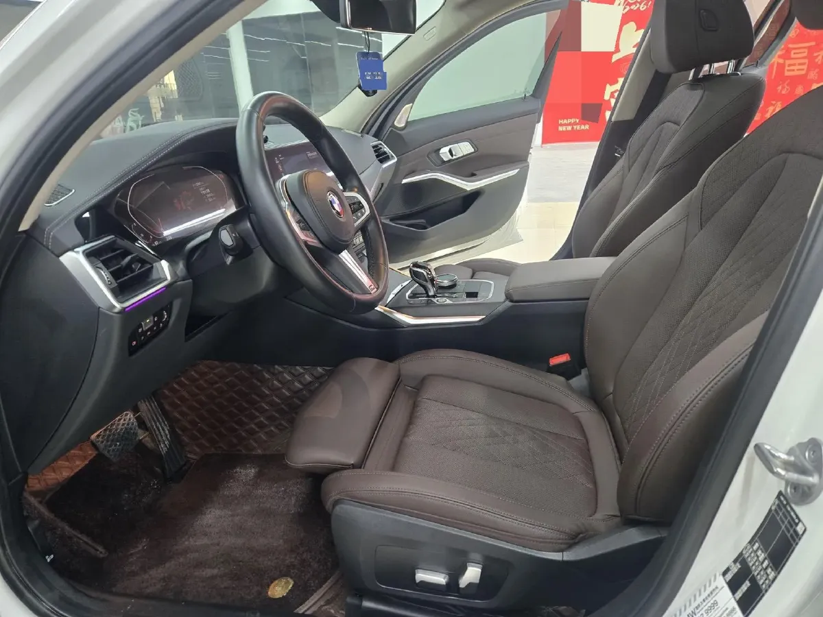 2022 BMW 3 Series 2.0T 184HP L4 8AT,autocango,china used car exporter,china ev exporter,chinese used car exporter,chinese used ev exporter