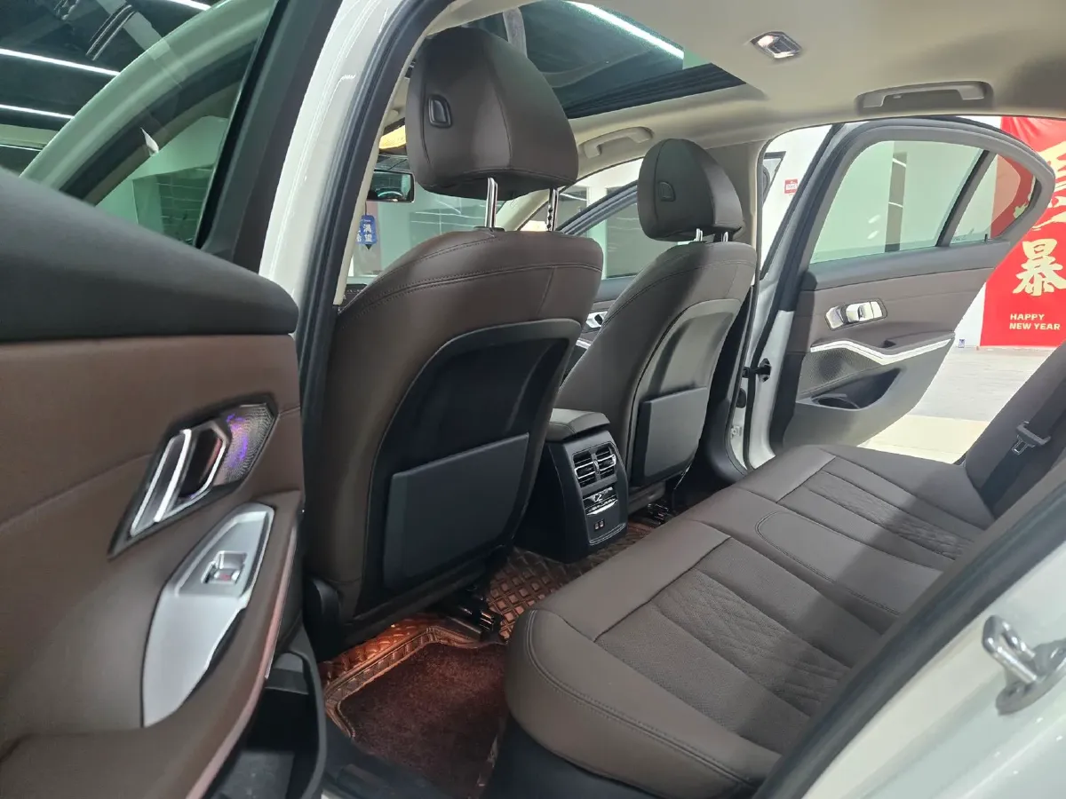 2022 BMW 3 Series 2.0T 184HP L4 8AT,autocango,china used car exporter,china ev exporter,chinese used car exporter,chinese used ev exporter