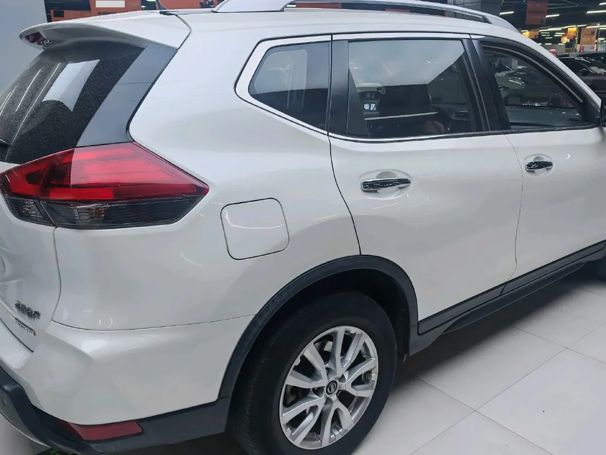 2020 Nissan X-Trail 2.0L 154HP L4 CVT,autocango,china used car exporter,china ev exporter,chinese used car exporter,chinese used ev exporter