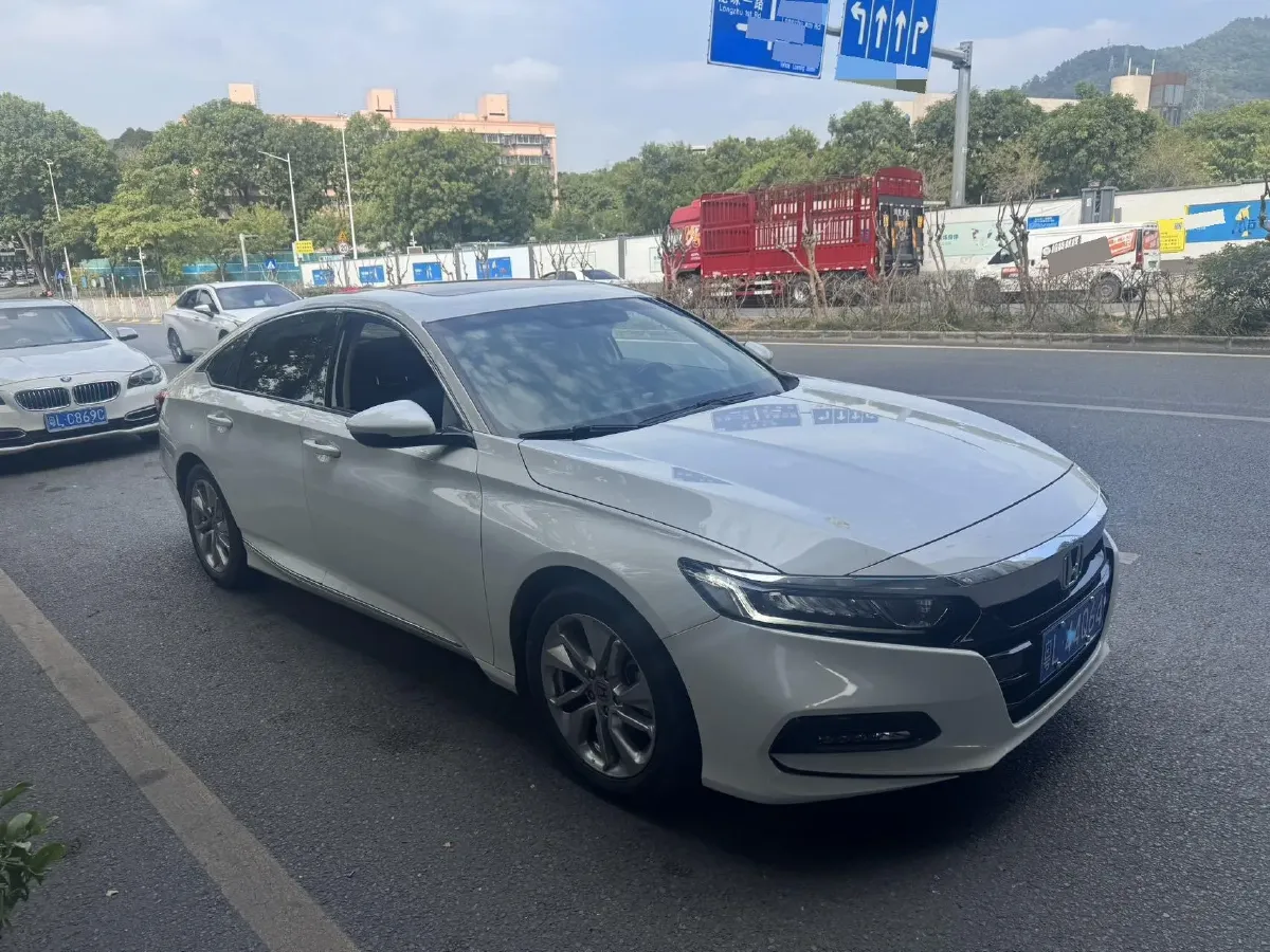2018 Honda Accord 1.5T 194HP L4 CVT,autocango,china used car exporter,china ev exporter,chinese used car exporter,chinese used ev exporter