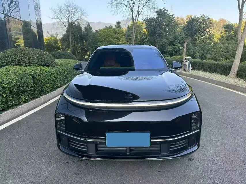 2023 Li L7 Range Extended 154HP REEV 40.9KWH,autocango,china used car exporter,china ev exporter,chinese used car exporter,chinese used ev exporter