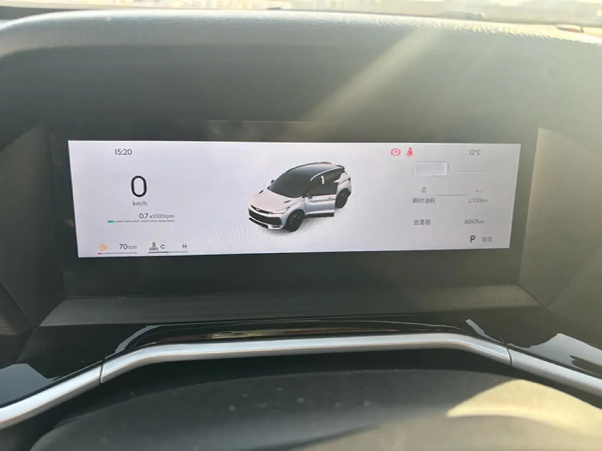 2025 Geely Coolray 1.5T 181HP L4 7DCT,autocango,china used car exporter,china ev exporter,chinese used car exporter,chinese used ev exporter