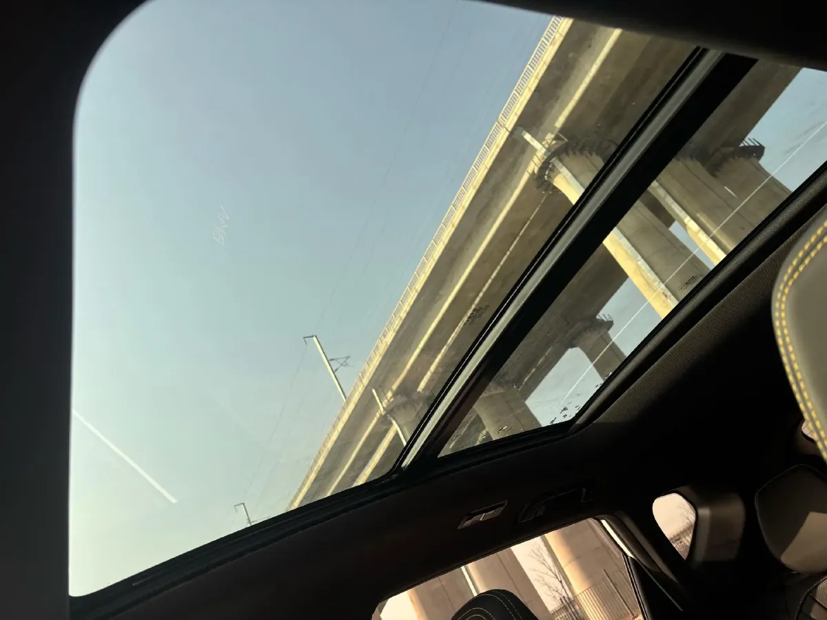 2025 Geely Coolray 1.5T 181HP L4 7DCT,autocango,china used car exporter,china ev exporter,chinese used car exporter,chinese used ev exporter