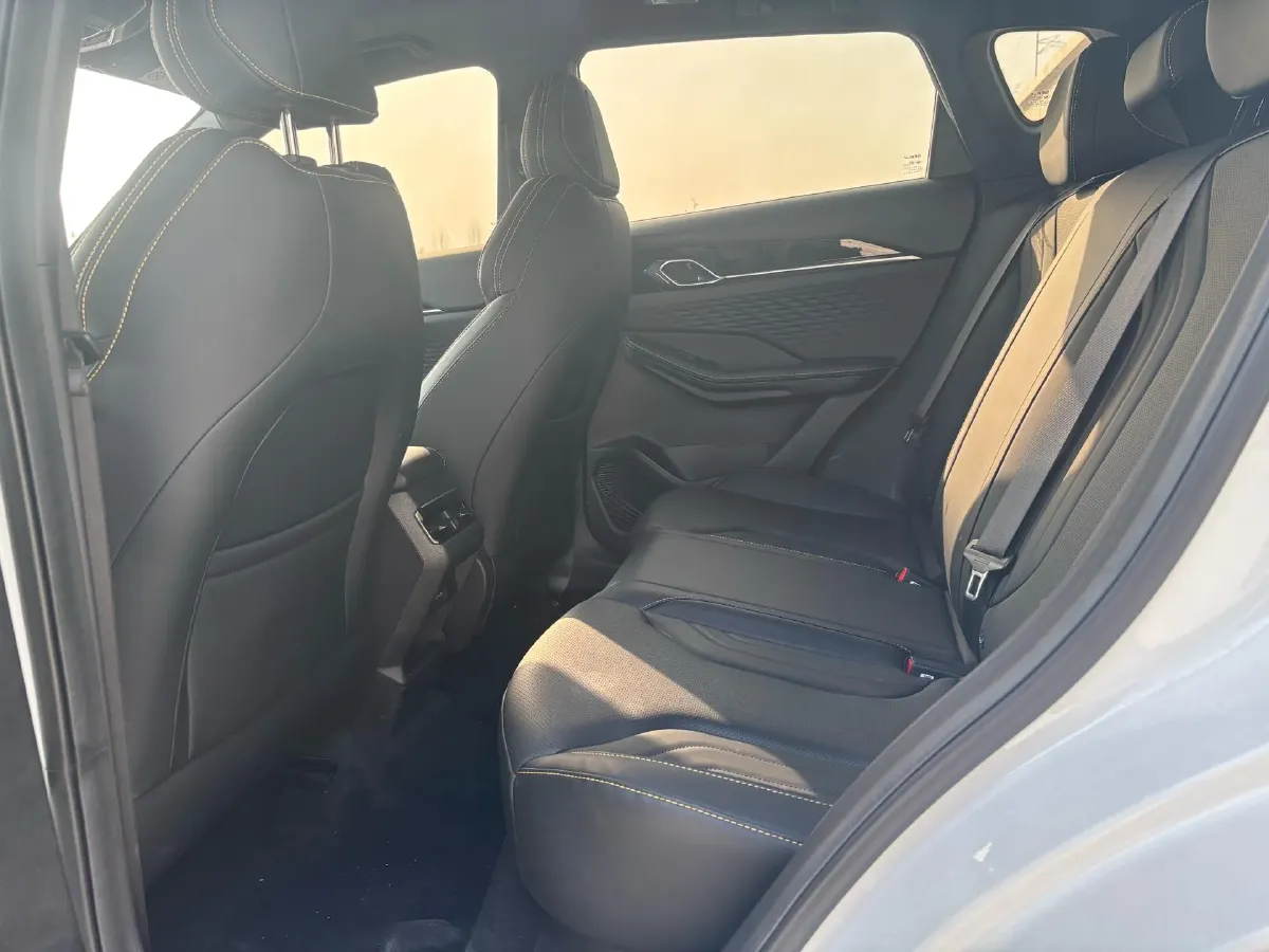 2025 Geely Coolray 1.5T 181HP L4 7DCT,autocango,china used car exporter,china ev exporter,chinese used car exporter,chinese used ev exporter