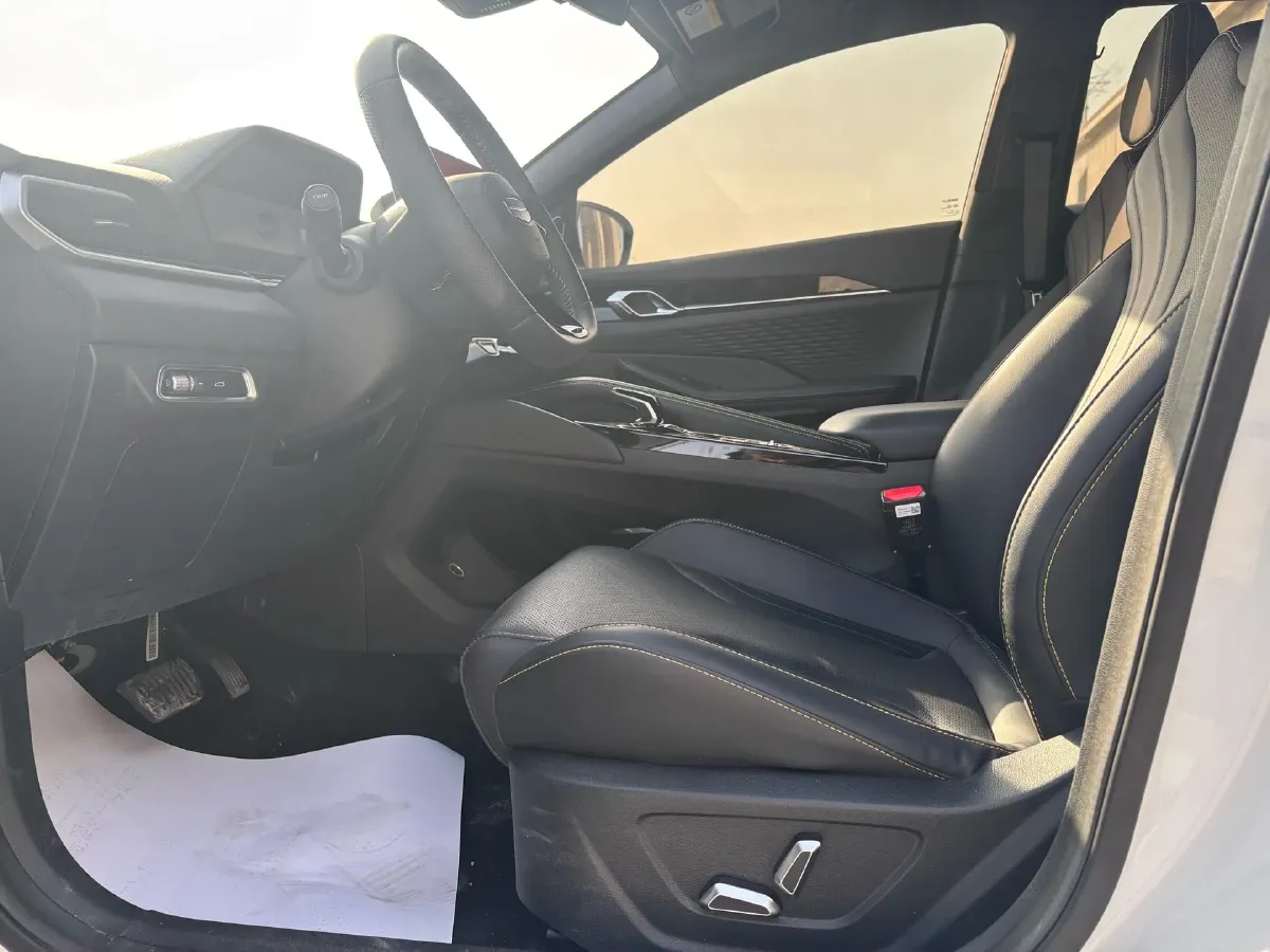 2025 Geely Coolray 1.5T 181HP L4 7DCT,autocango,china used car exporter,china ev exporter,chinese used car exporter,chinese used ev exporter