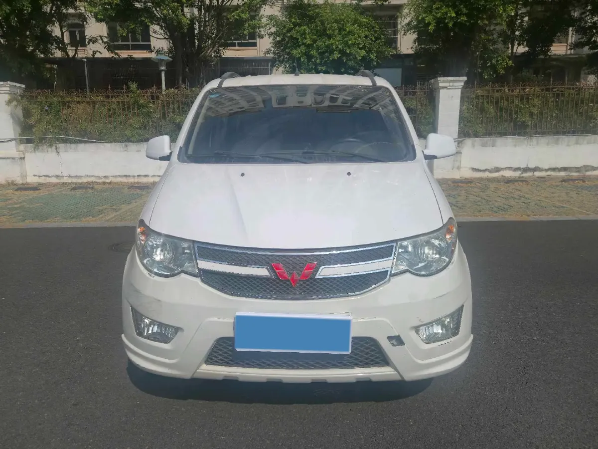 2016 WuLing HongGuang 1.5L 112HP L4 5MT,autocango,china used car exporter,china ev exporter,chinese used car exporter,chinese used ev exporter