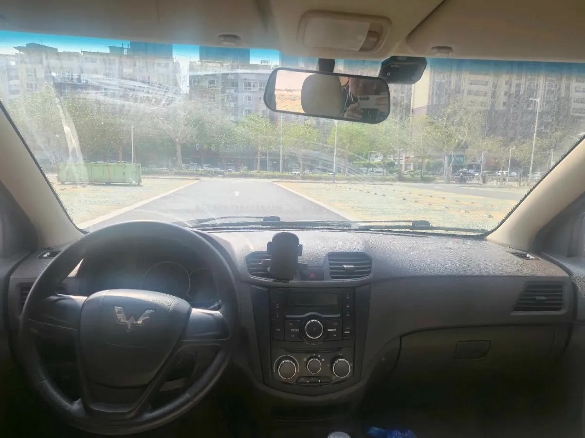 2016 WuLing HongGuang 1.5L 112HP L4 5MT,autocango,china used car exporter,china ev exporter,chinese used car exporter,chinese used ev exporter