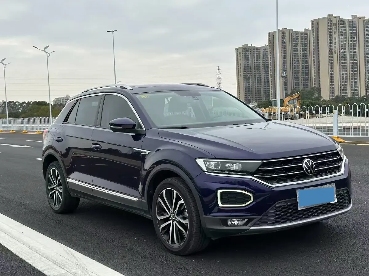 2021 Volkswagen T-Roc 1.4T 150HP L4 7DCT,autocango,china used car exporter,china ev exporter,chinese used car exporter,chinese used ev exporter