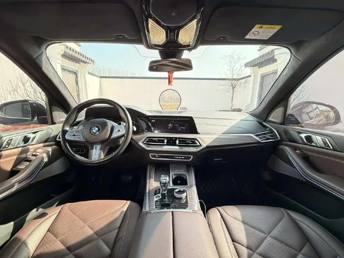 2022 BMW X5 3.0T 333HP L6 8AT,autocango,china used car exporter,china ev exporter,chinese used car exporter,chinese used ev exporter