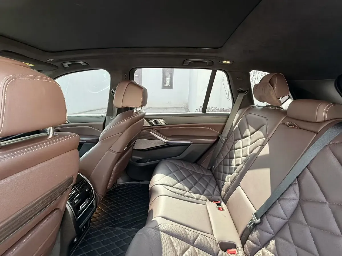 2022 BMW X5 3.0T 333HP L6 8AT,autocango,china used car exporter,china ev exporter,chinese used car exporter,chinese used ev exporter