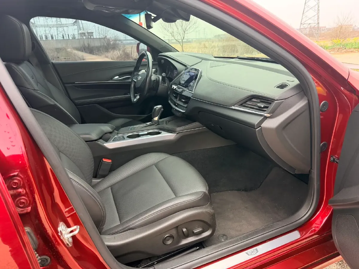 2021 Cadillac CT4 2.0T 237HP L4 8AT,autocango,china used car exporter,china ev exporter,chinese used car exporter,chinese used ev exporter