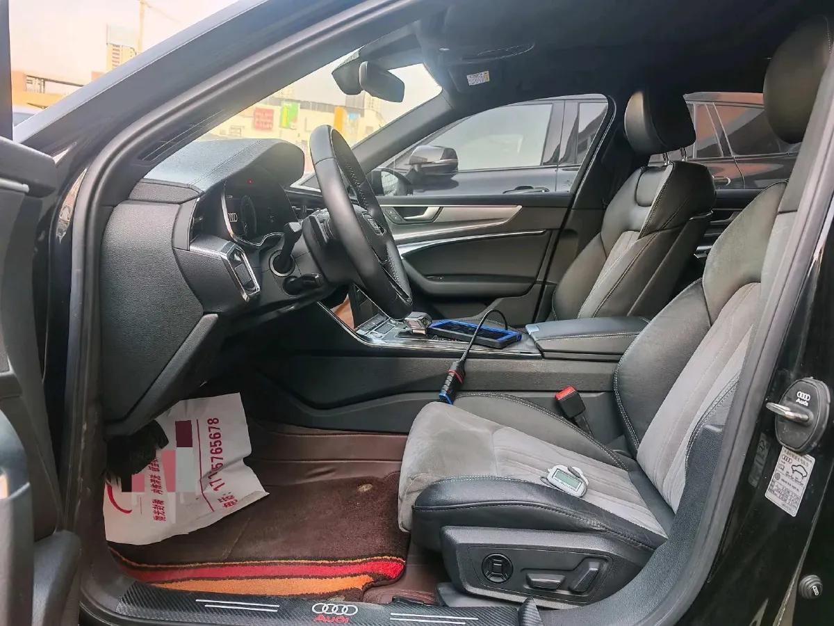 2020 Audi A6L 2.0T 252HP L4 7DCT PHEV 14.1KWH,autocango,china used car exporter,china ev exporter,chinese used car exporter,chinese used ev exporter