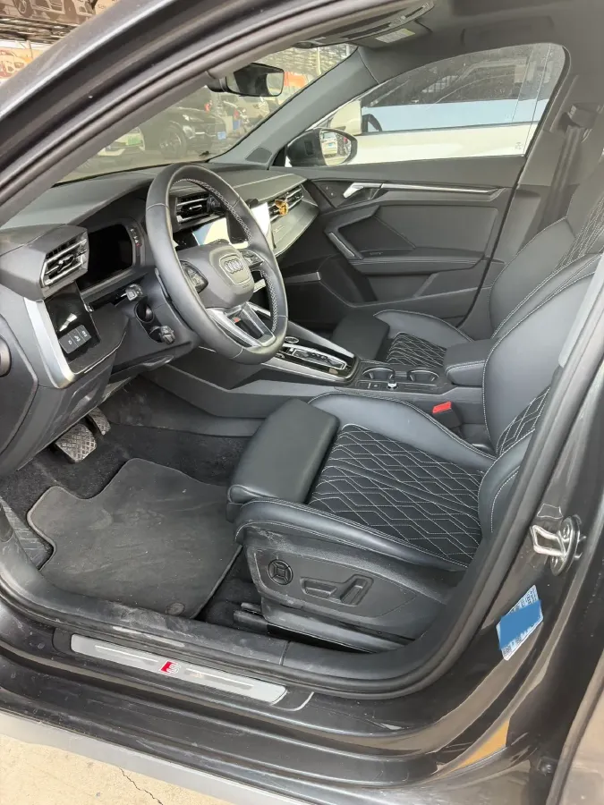 2025 Audi A3 1.5T 160HP L4 7DCT,autocango,china used car exporter,china ev exporter,chinese used car exporter,chinese used ev exporter