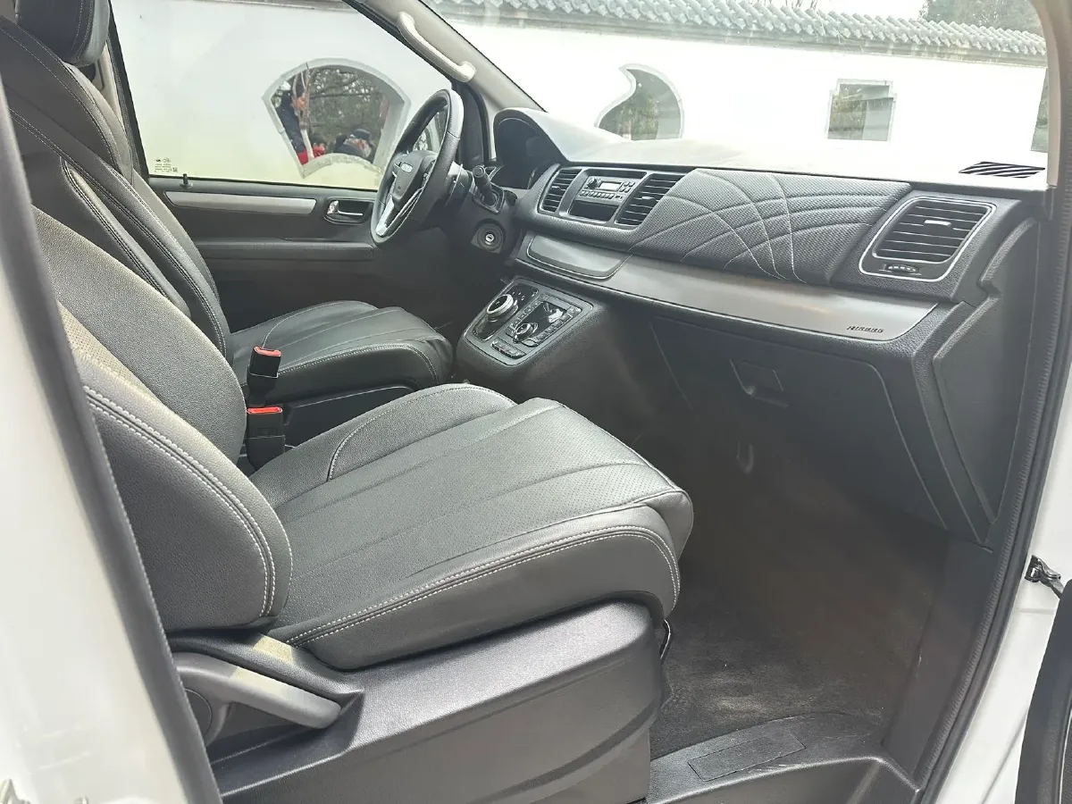 2023 MAXUS G20 2.0T 224HP L4 8AT,autocango,china used car exporter,china ev exporter,chinese used car exporter,chinese used ev exporter