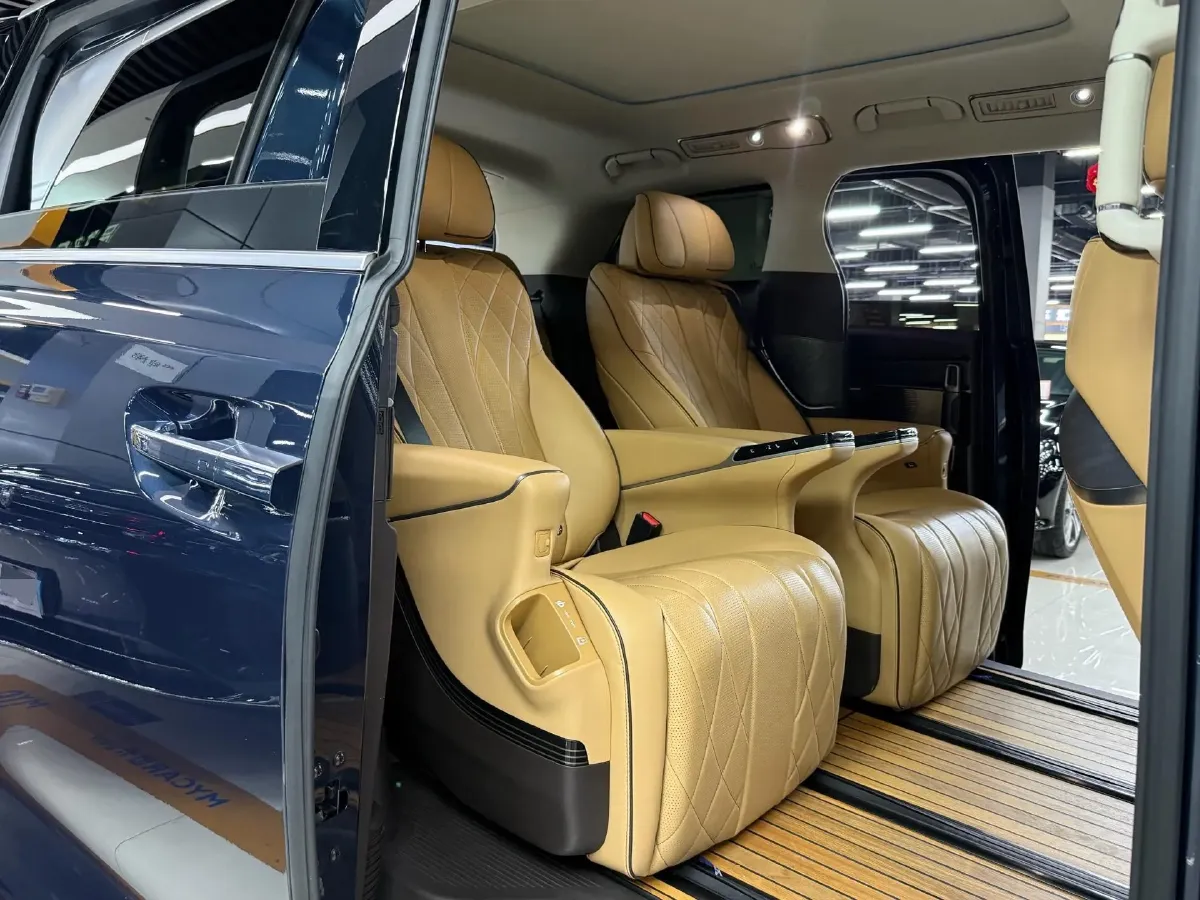 2024 Denza D9 1.5T 139HP L4 E-CVT PHEV 40KWH,autocango,china used car exporter,china ev exporter,chinese used car exporter,chinese used ev exporter