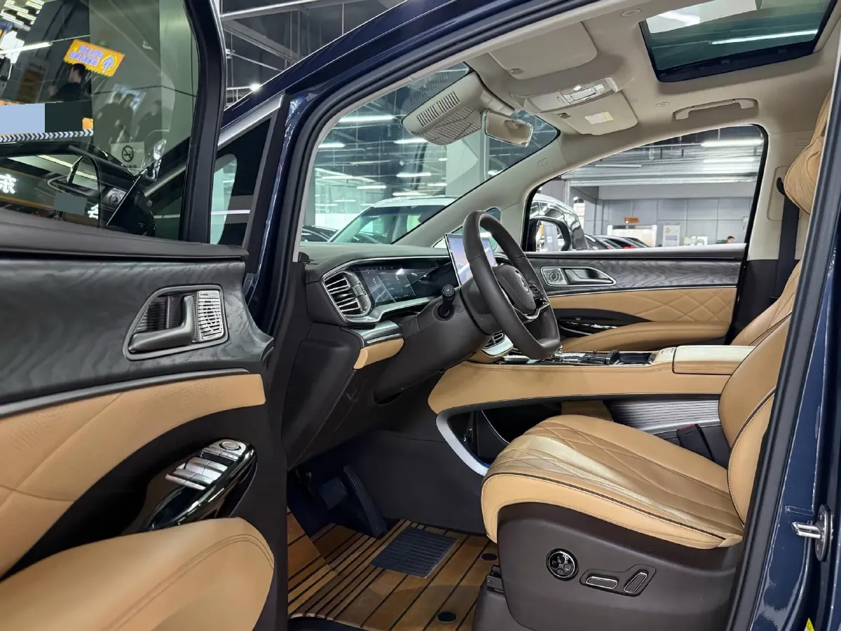 2024 Denza D9 1.5T 139HP L4 E-CVT PHEV 40KWH,autocango,china used car exporter,china ev exporter,chinese used car exporter,chinese used ev exporter