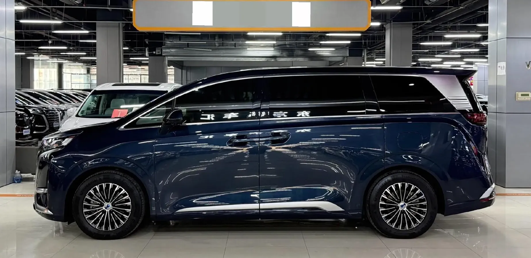 2024 Denza D9 1.5T 139HP L4 E-CVT PHEV 40KWH,autocango,china used car exporter,china ev exporter,chinese used car exporter,chinese used ev exporter