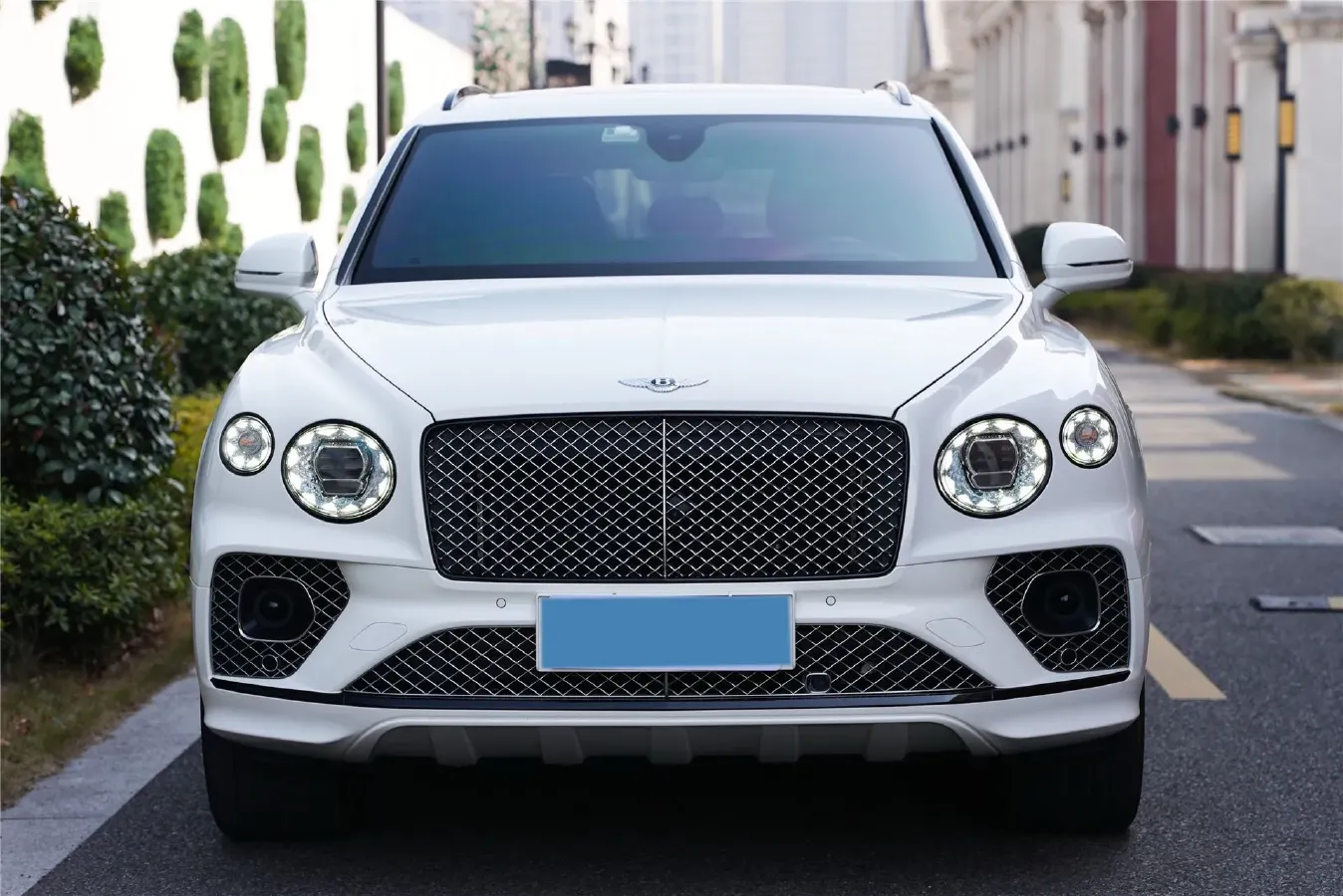 2021 Bentley Bentayga 4.0T 550HP V8 8AT,autocango,china used car exporter,china ev exporter,chinese used car exporter,chinese used ev exporter