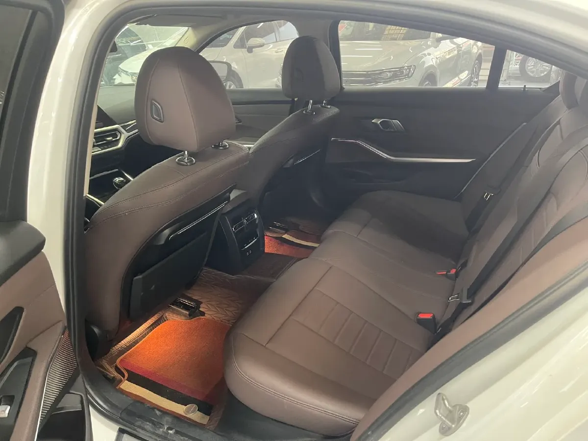 2021 BMW 3 Series 2.0T 184HP L4 8AT,autocango,china used car exporter,china ev exporter,chinese used car exporter,chinese used ev exporter