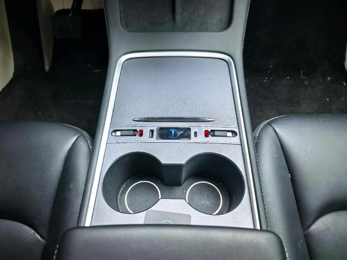 2022 Tesla Model Y BEV 60KWH,autocango,china used car exporter,china ev exporter,chinese used car exporter,chinese used ev exporter