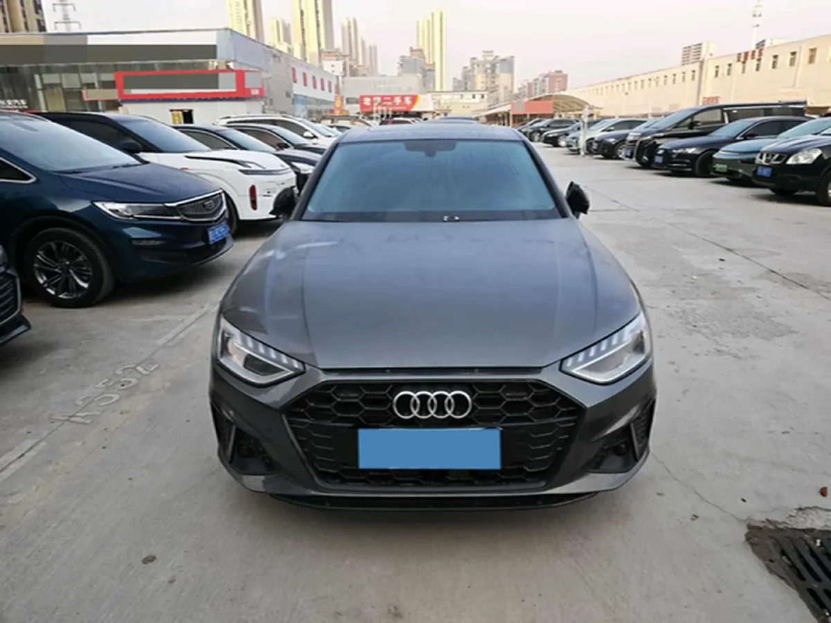 2022 Audi A4L 2.0T 190HP L4 7DCT,autocango,china used car exporter,china ev exporter,chinese used car exporter,chinese used ev exporter