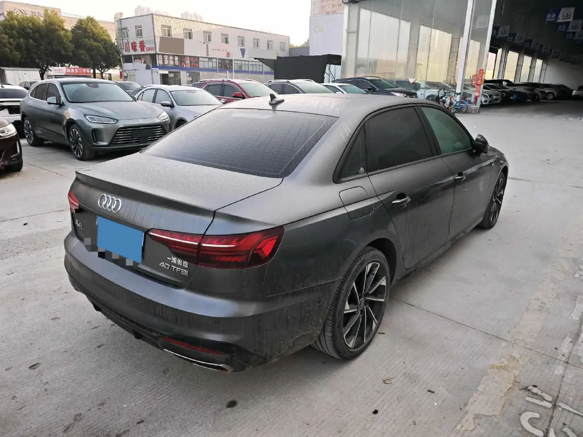 2022 Audi A4L 2.0T 190HP L4 7DCT,autocango,china used car exporter,china ev exporter,chinese used car exporter,chinese used ev exporter