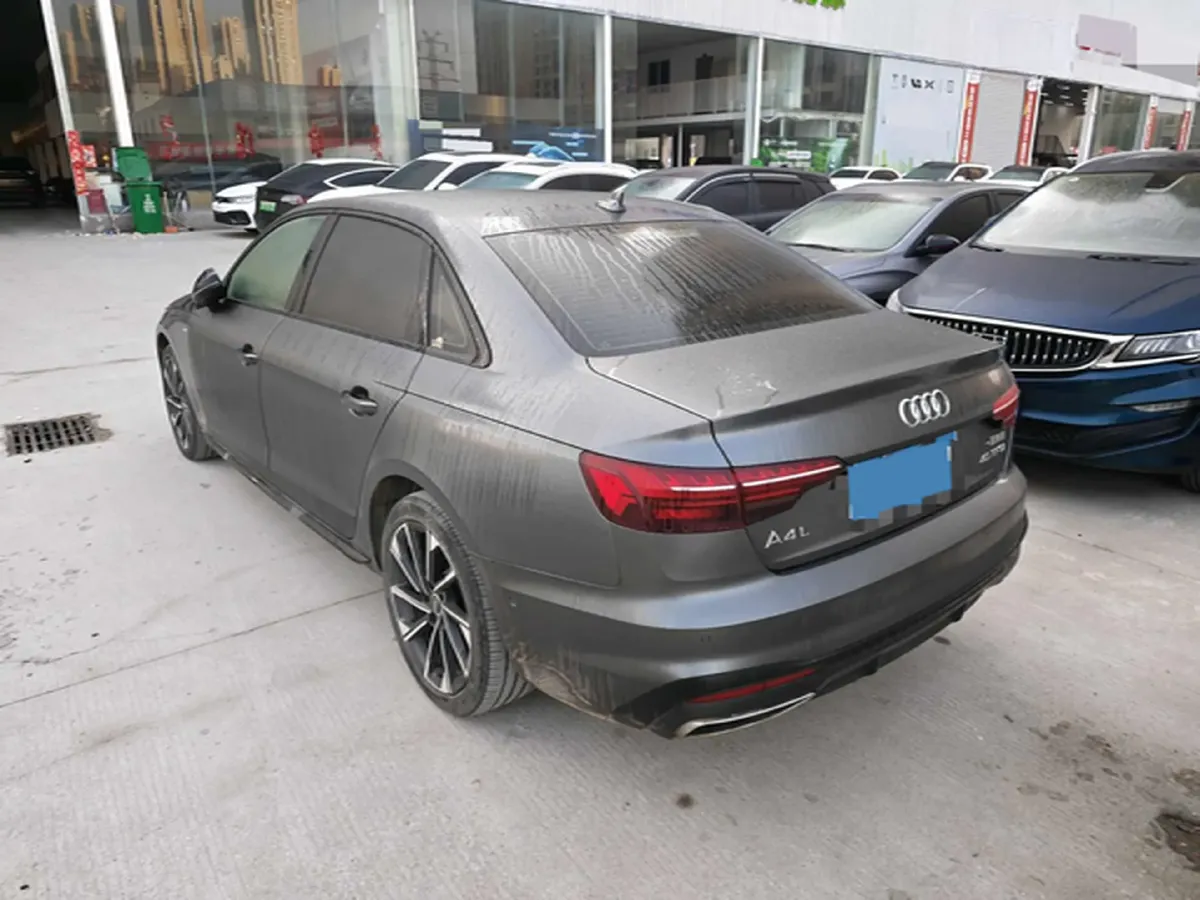 2022 Audi A4L 2.0T 190HP L4 7DCT,autocango,china used car exporter,china ev exporter,chinese used car exporter,chinese used ev exporter