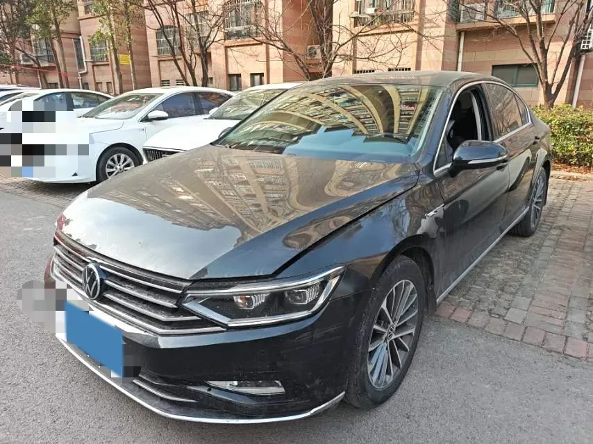 2020 Volkswagen Magotan 2.0T 186HP L4 7DCT,autocango,china used car exporter,china ev exporter,chinese used car exporter,chinese used ev exporter