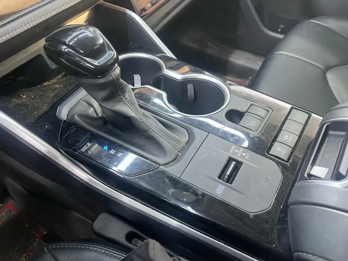 2022 Toyota Highlander 2.5L 192HP L4 E-CVT Hybrid,autocango,china used car exporter,china ev exporter,chinese used car exporter,chinese used ev exporter