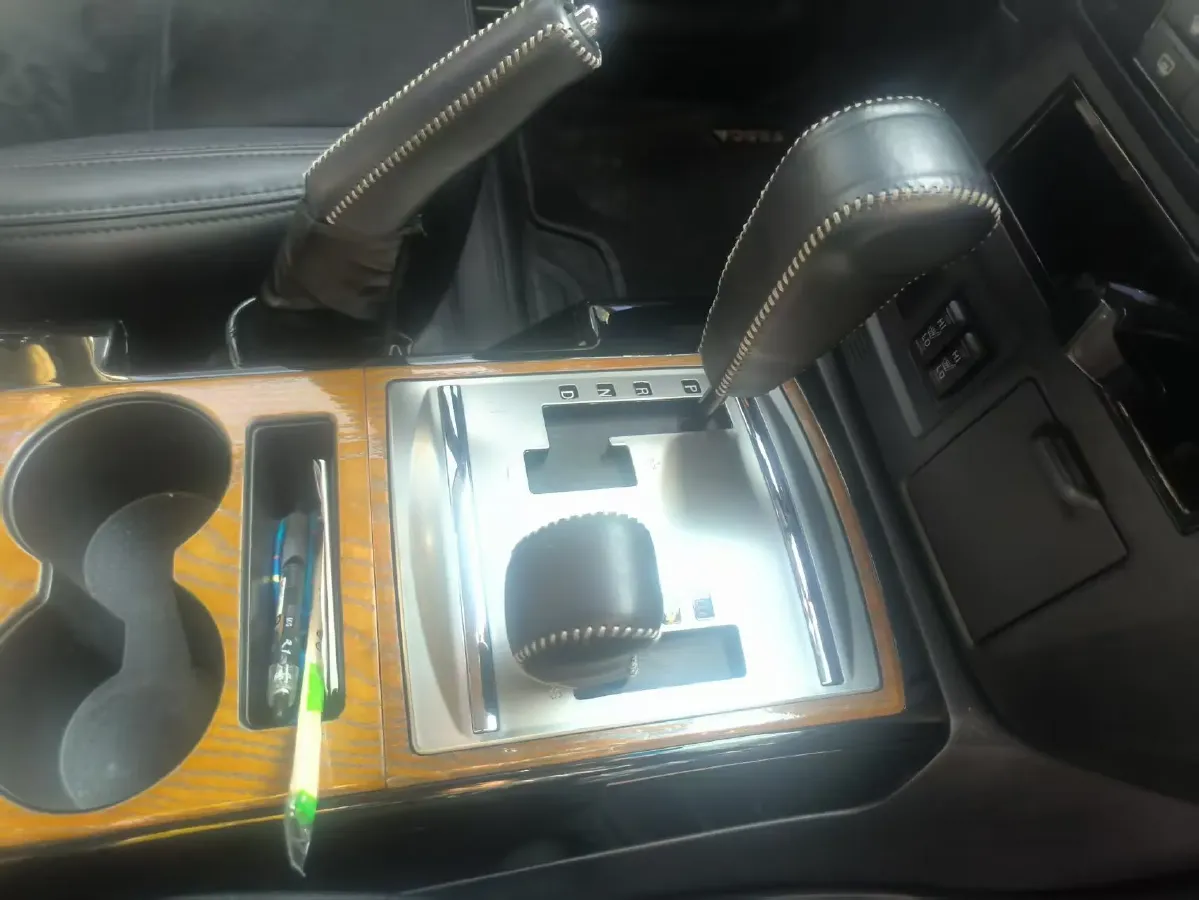 2019 Mitsubishi Pajero 3.0L 174HP V6 5AT,autocango,china used car exporter,china ev exporter,chinese used car exporter,chinese used ev exporter