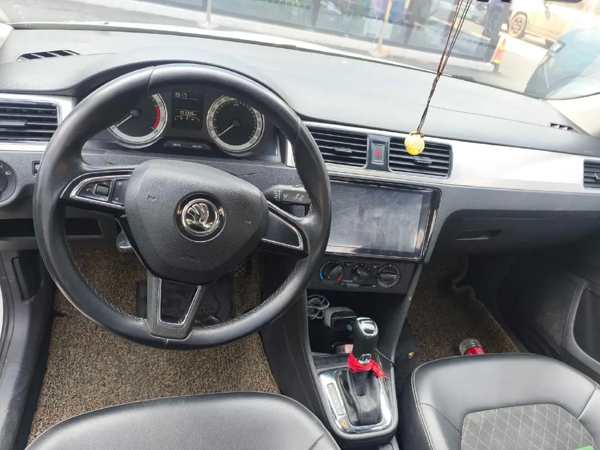 2018 Skoda Rapid 1.6L 110HP L4 6AT,autocango,china used car exporter,china ev exporter,chinese used car exporter,chinese used ev exporter