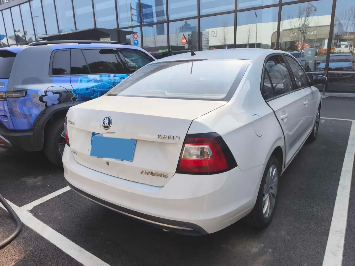 2018 Skoda Rapid 1.6L 110HP L4 6AT,autocango,china used car exporter,china ev exporter,chinese used car exporter,chinese used ev exporter