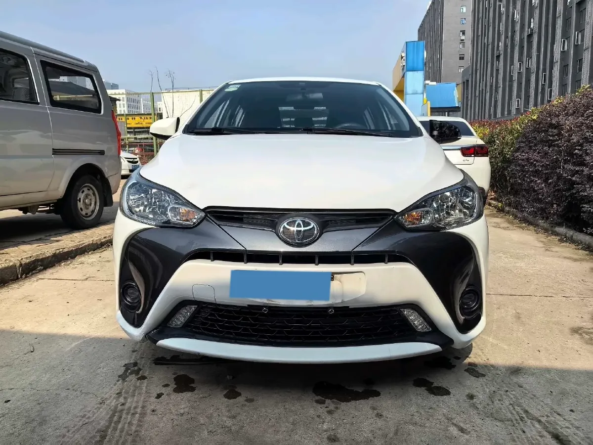 2017 Toyota Yaris L 1.5L 107HP L4 CVT,autocango,china used car exporter,china ev exporter,chinese used car exporter,chinese used ev exporter