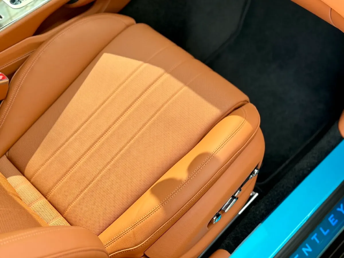 2023 Bentley Flying Spur 4.0T 550HP V8 8DCT,autocango,china used car exporter,china ev exporter,chinese used car exporter,chinese used ev exporter