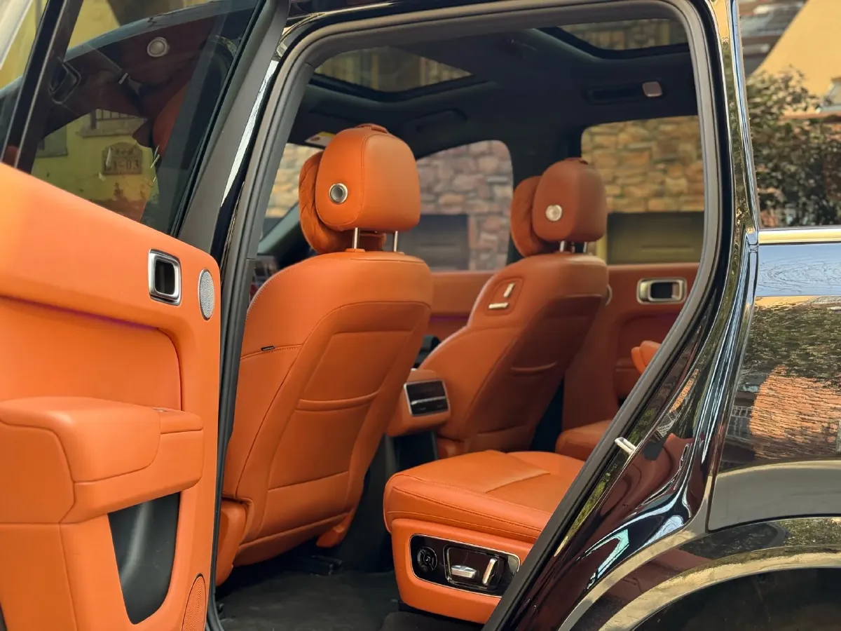 2023 Li L8 Range Extended 154HP REEV 40.9KWH,autocango,china used car exporter,china ev exporter,chinese used car exporter,chinese used ev exporter