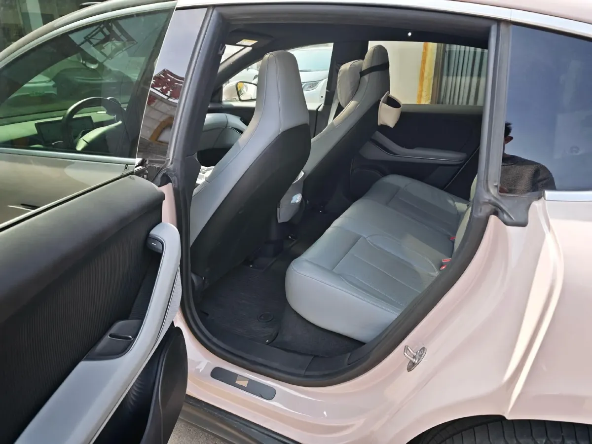 2022 JunTian HeiWuShi Youth 2.0T 203HP L4 6AT,autocango,china used car exporter,china ev exporter,chinese used car exporter,chinese used ev exporter