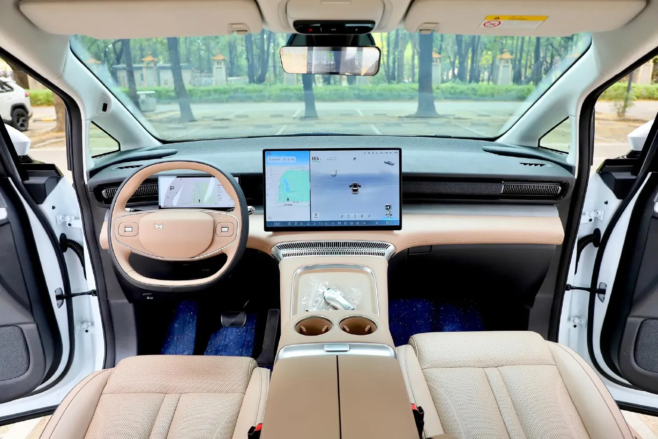 2024 Xpeng X9 BEV 101.5KWH,autocango,china used car exporter,china ev exporter,chinese used car exporter,chinese used ev exporter