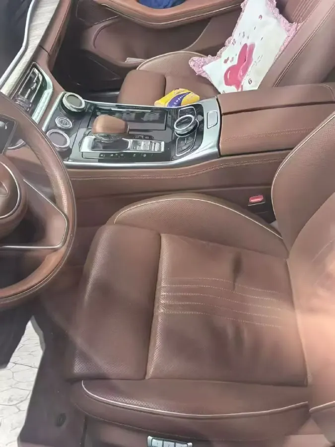 2020 HongQi H9 2.0T 252HP L4 7DCT,autocango,china used car exporter,china ev exporter,chinese used car exporter,chinese used ev exporter