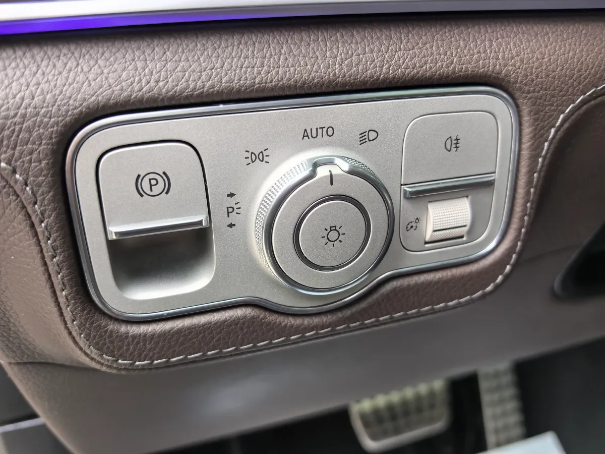 2022 Mercedes-Benz GLS Class 3.0T 367HP L6 9AT,autocango,china used car exporter,china ev exporter,chinese used car exporter,chinese used ev exporter