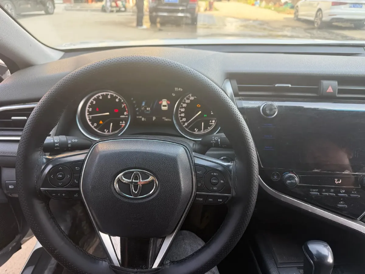 2019 Toyota Camry 2.5L 209HP L4 8AT,autocango,china used car exporter,china ev exporter,chinese used car exporter,chinese used ev exporter